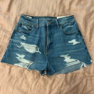 NWT American Eagle Ripped Light Wash Denim Jean Shorts